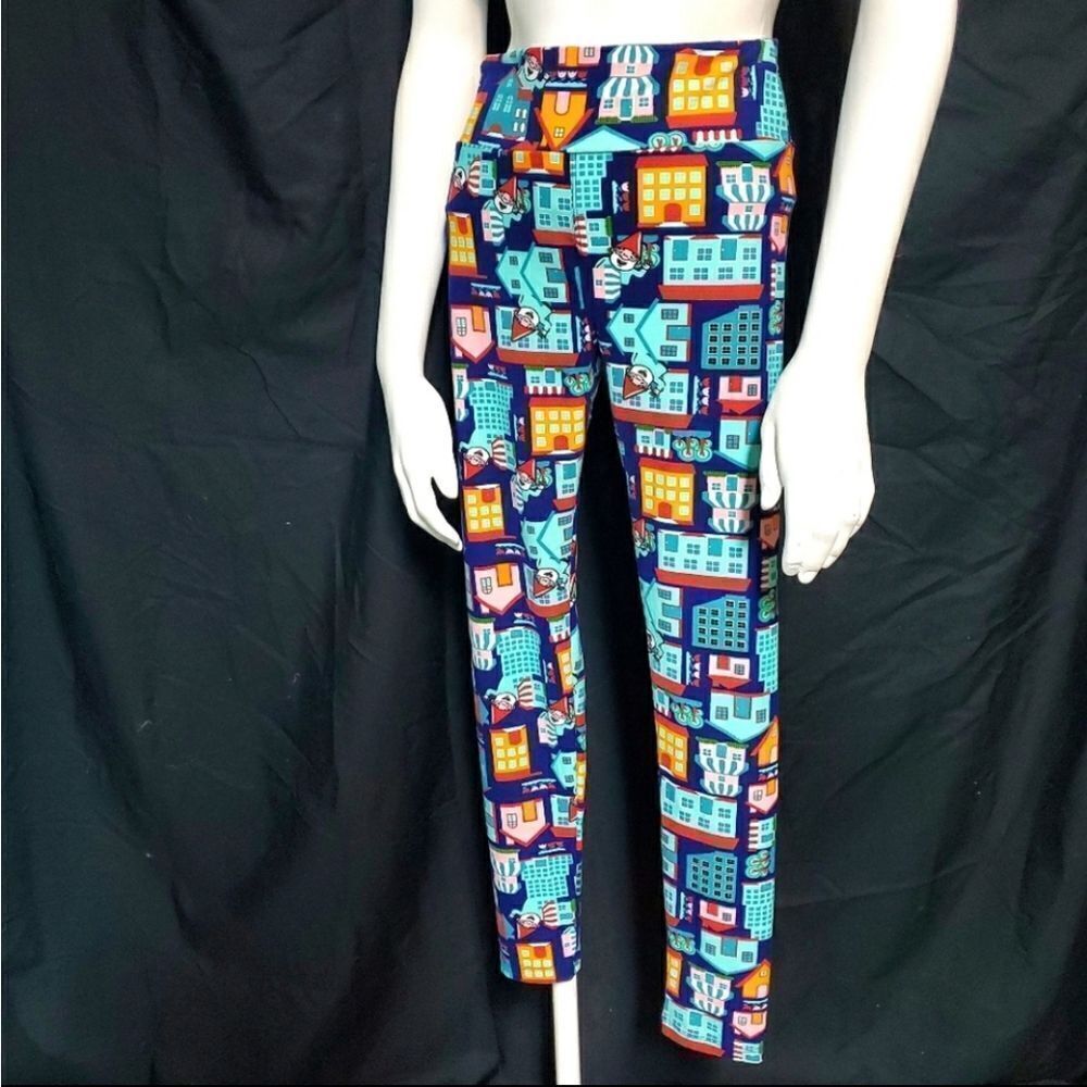 LuLaRoe Gnome Home Leggings (OS)